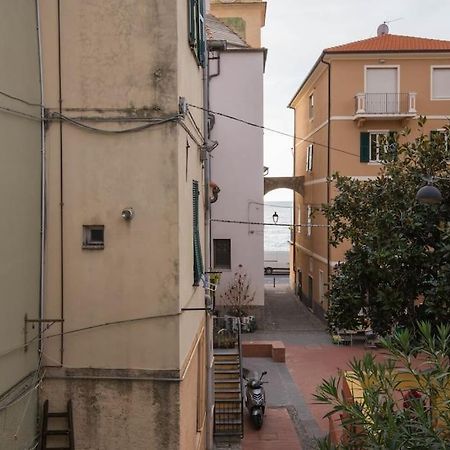 דירות Sea View, In The Old Town סנטו סטפנו אל מארה מראה חיצוני תמונה